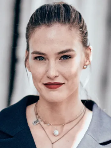 Bar Refaeli, typed as Soft Autumn