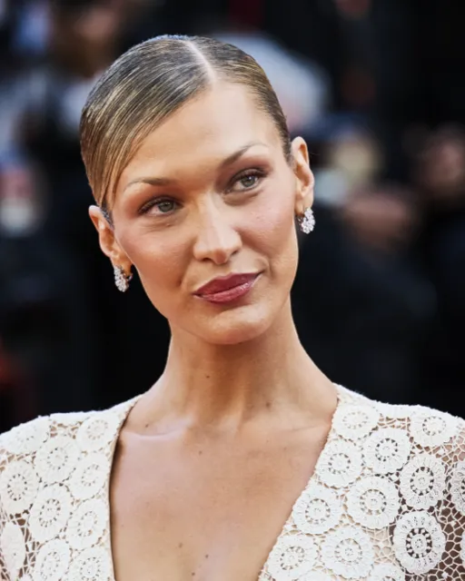 Bella Hadid, an example of Soft Summer coloring
