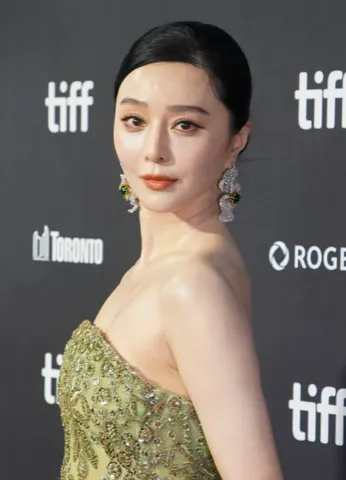 Bingbing Fan, typed as Deep Winter