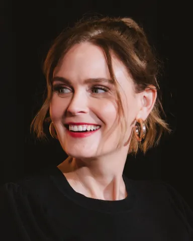 Photo: Kevin Paul, CC BY 4.0, via Wikimedia Commons Emily Deschanel, typed as True Summer