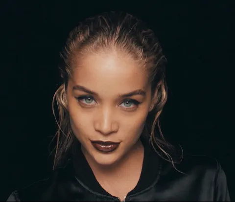 Jasmine Sanders, typed as Soft Summer