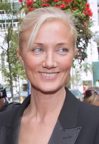 Photo: gdcgraphics, CC BY-SA 2.0, via Wikimedia Commons Joely Richardson, typed as Light Summer