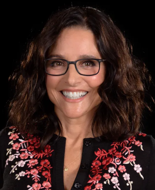 Julia Louis-Dreyfus, an example of Bright Winter coloring