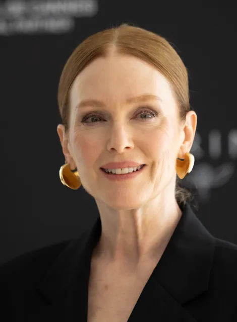 Julianne Moore, an example of True Autumn coloring