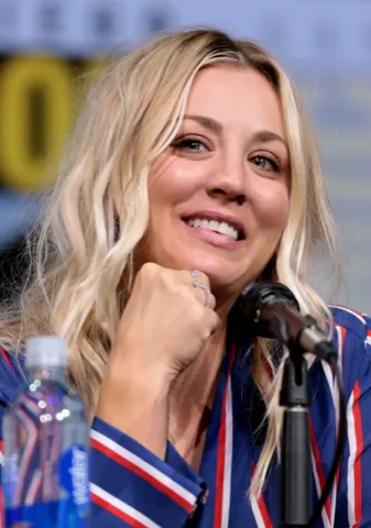 Photo: Gage Skidmore, CC BY-SA 3.0, via Wikimedia Commons Kaley Cuoco, typed as Light Spring