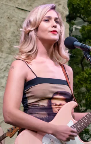 Lola Kirke, typed as Soft Summer