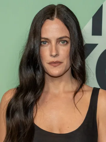 Riley Keough, typed as Soft Summer