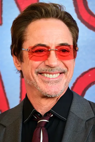 Robert Downey Jr, typed as Deep Winter