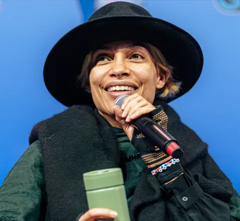Rosario Dawson, typed as Deep Autumn