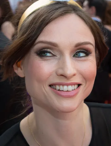 Photo: Ibsan73, CC BY 2.0, via Wikimedia Commons Sophie Ellis-Bextor, typed as Bright Winter