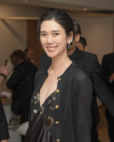 Photo: John Sears, CC BY-SA 4.0, via Wikimedia Commons Tao Okamoto, typed as Bright Spring